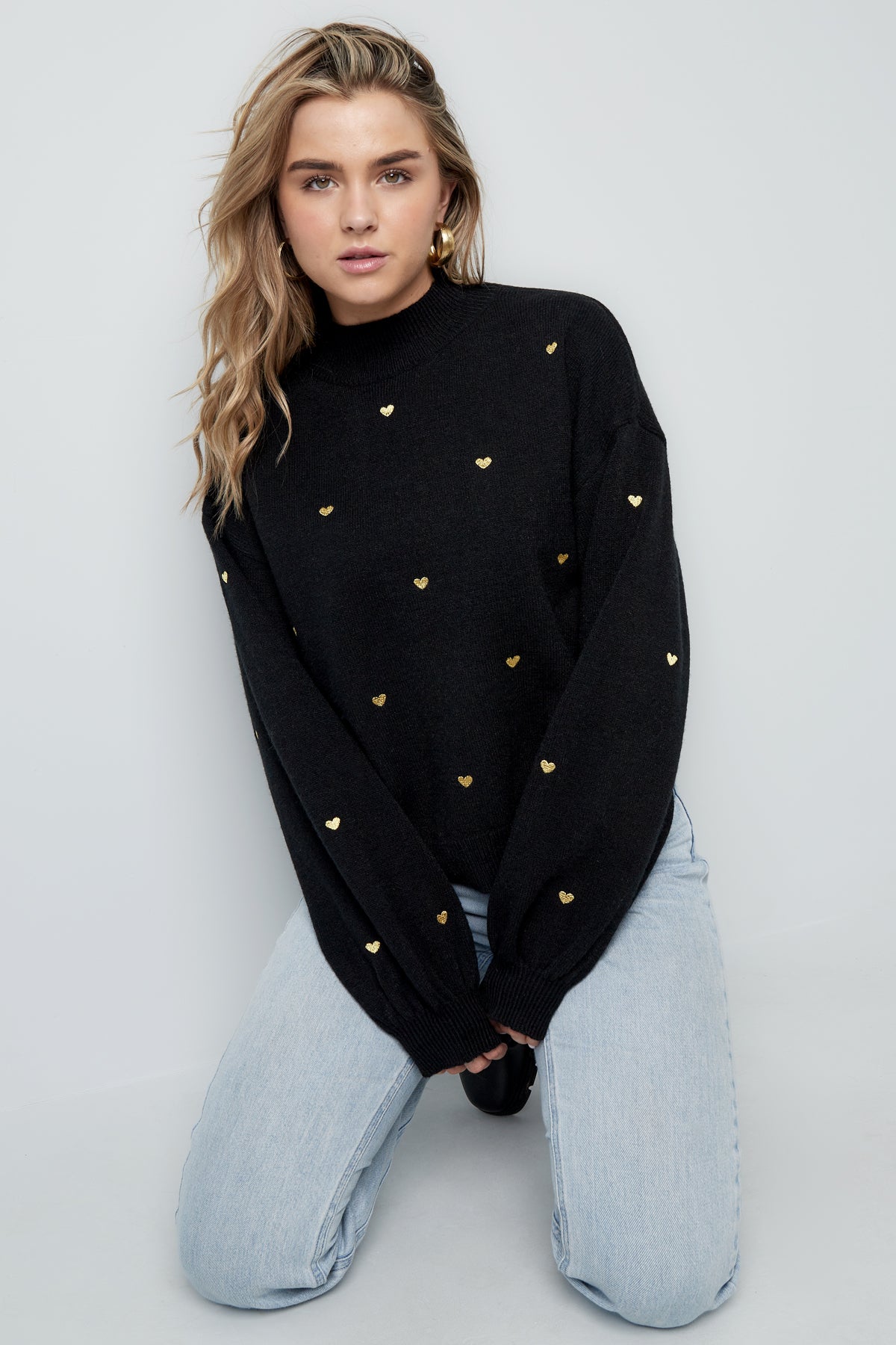 Sweetheart Charm pullover - black