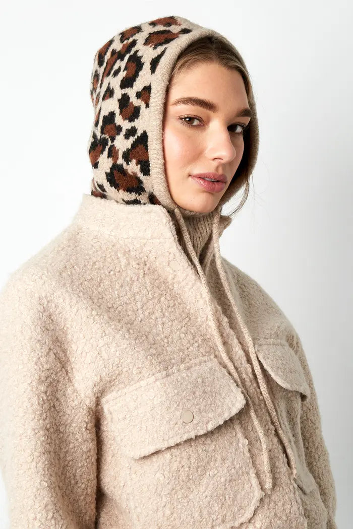 Cappellino con stampa leopardata