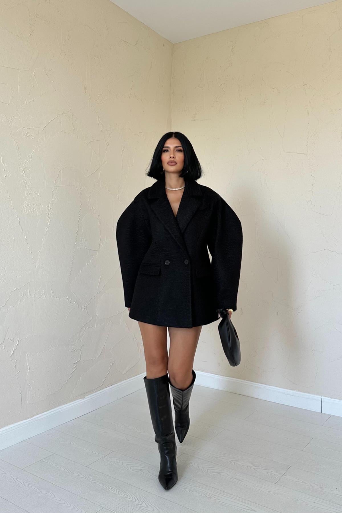 Two Buttoned Coat - black