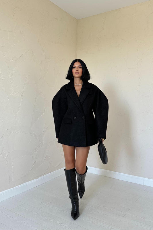 Kaput Two Buttoned - black