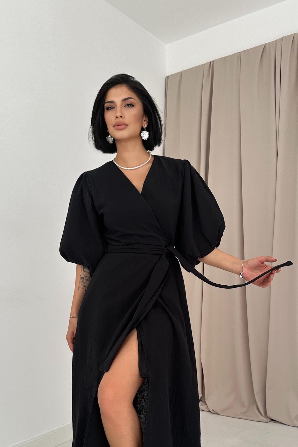 Stile abito in mussola con cintura - nero
