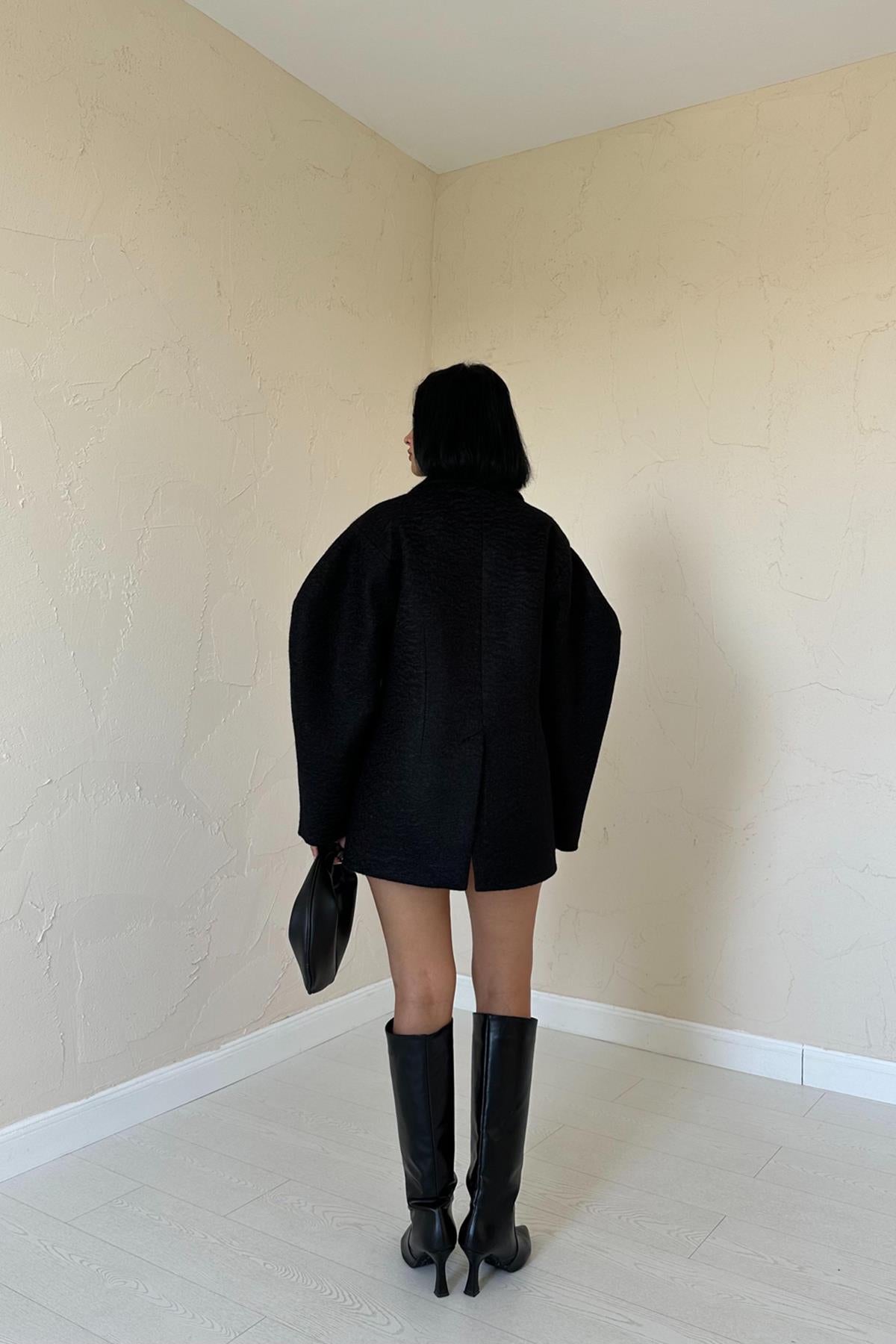 Two Buttoned Coat - black