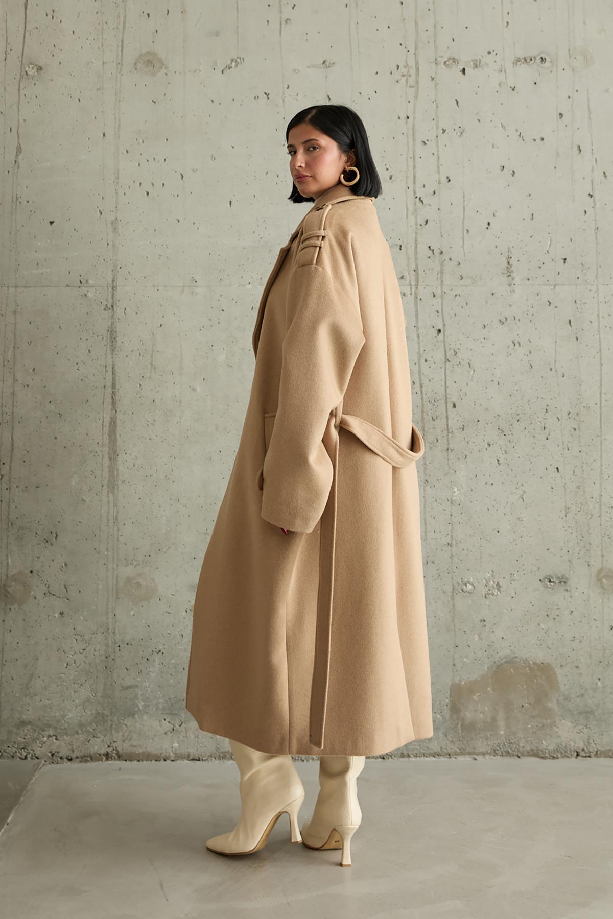 Cappotto lungo con cintura Cachet - Cammello