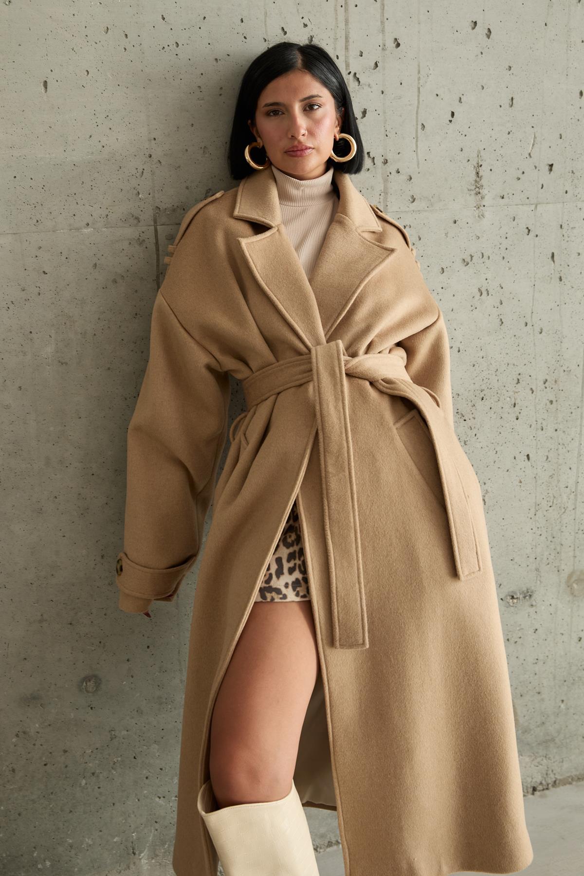 Cappotto lungo con cintura Cachet - Cammello