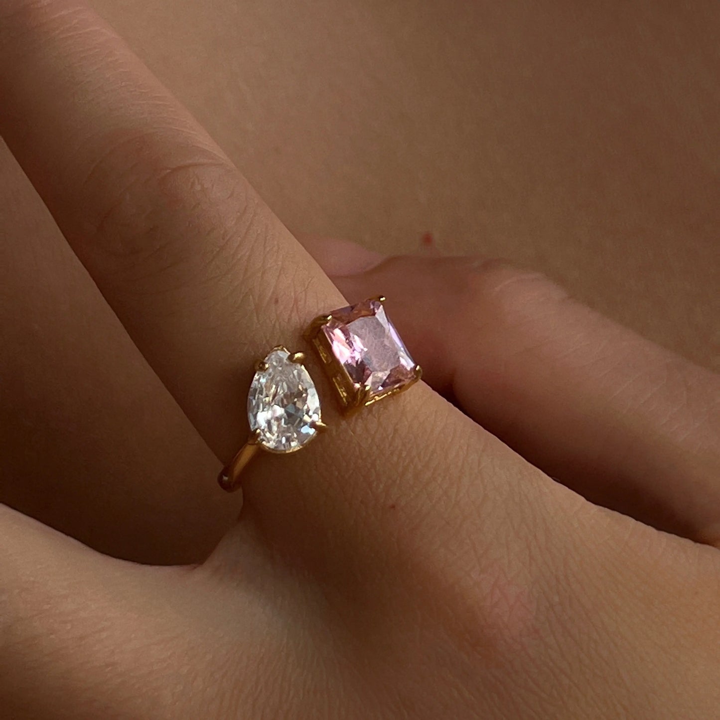 Prsten Luxe Square Waterdrop - white/pink