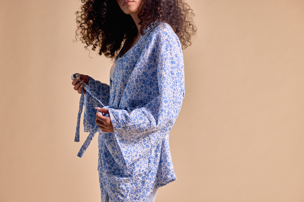 Cardigan autunnale - Fiori blu