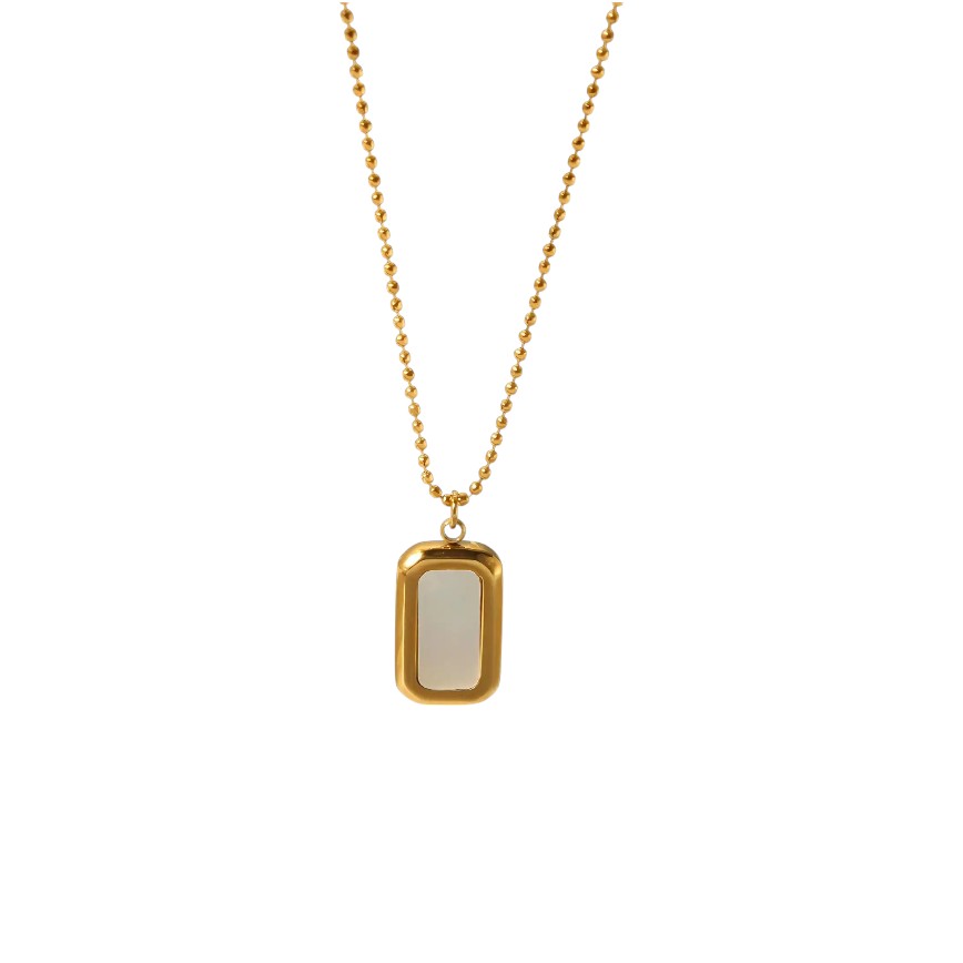 Collana con ciondolo quadrato di lusso