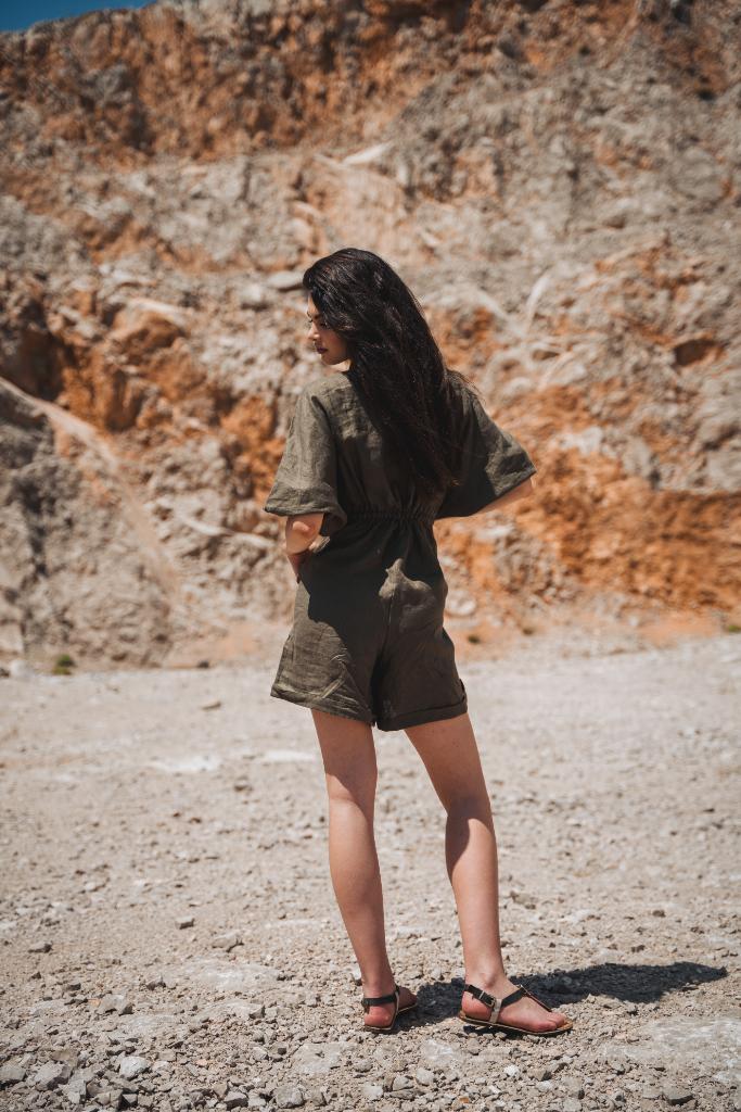 hawe linen jumpsuit military green