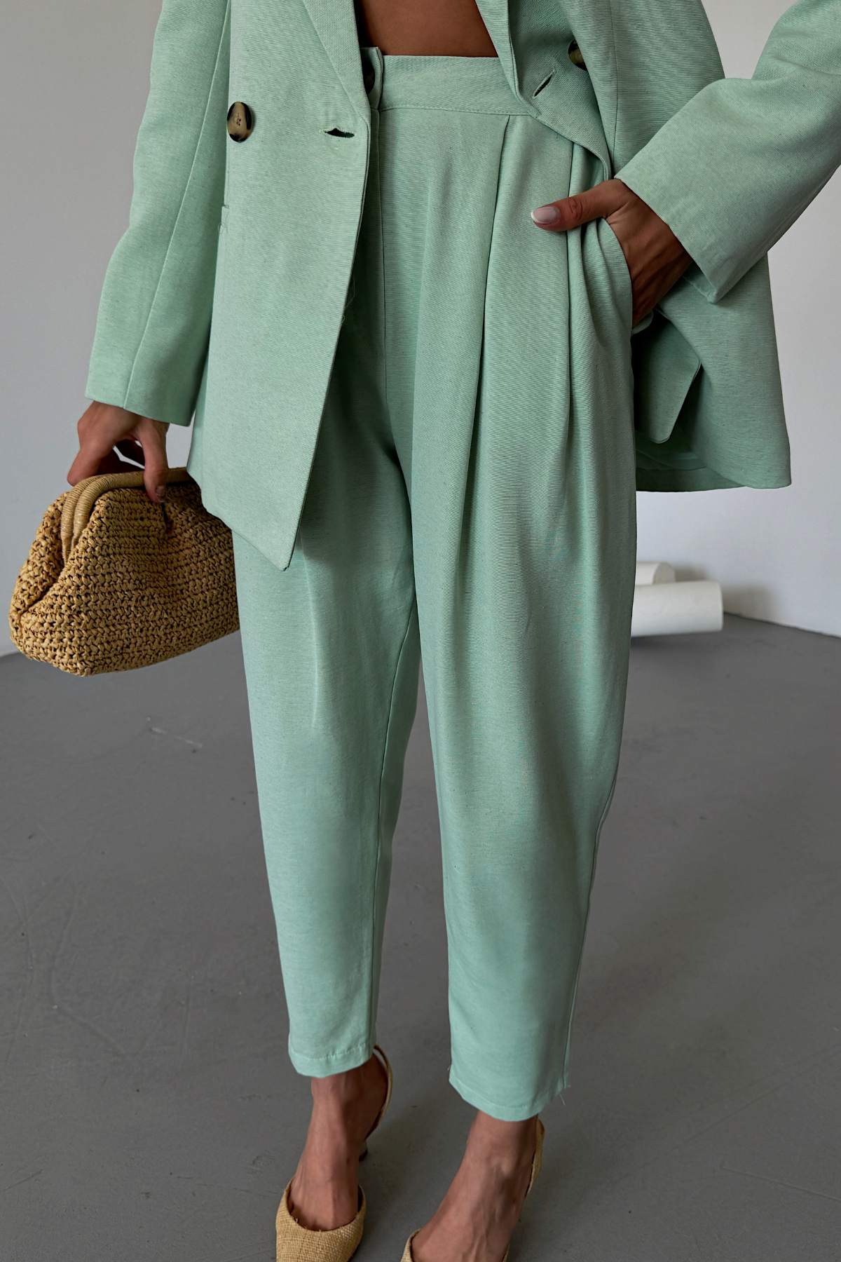 Maxi Shimmering Fabric Double Leg Suit - Ecru